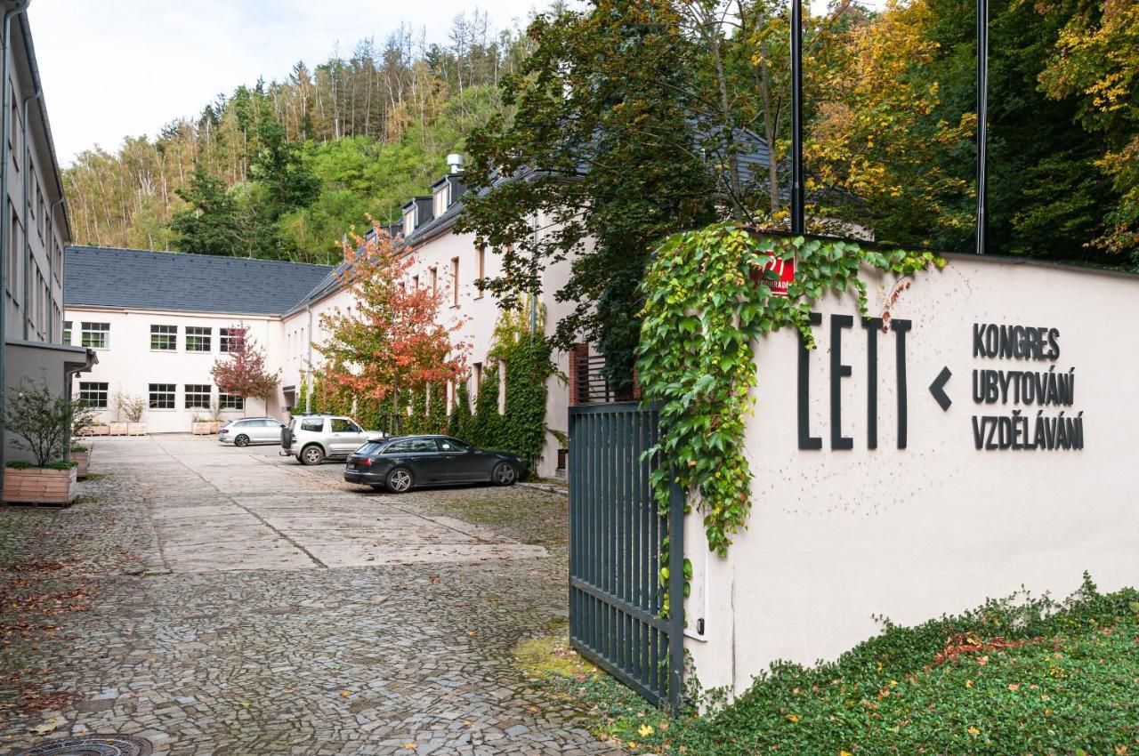 Cett Hotell Náměšť nad Oslavou Exteriör bild