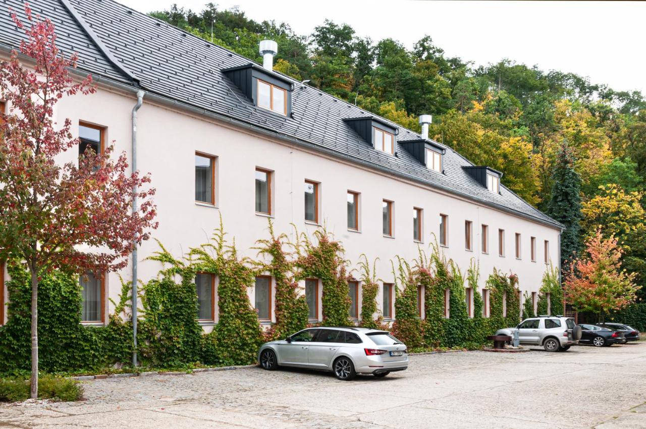 Cett Hotell Náměšť nad Oslavou Exteriör bild