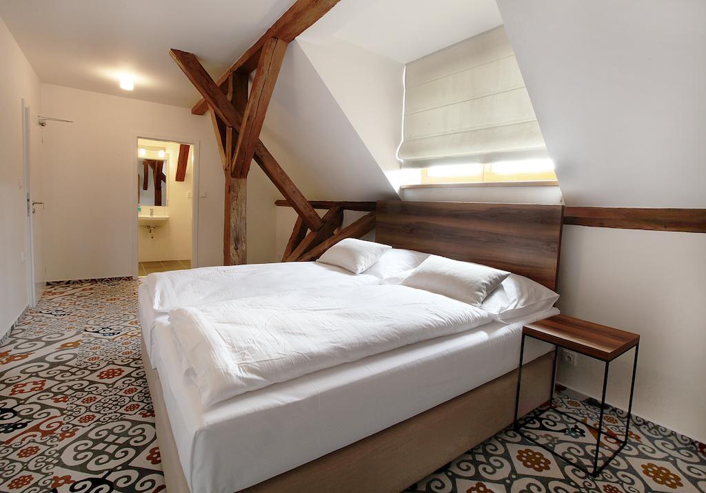 Cett Hotell Náměšť nad Oslavou Exteriör bild